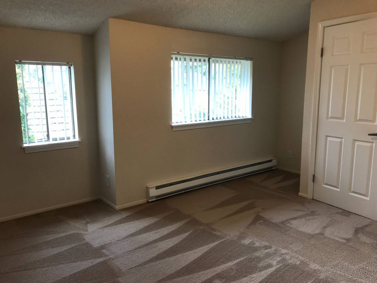 Apartment for rent at 4259 8th Ave NE, Seattle, WA 98105