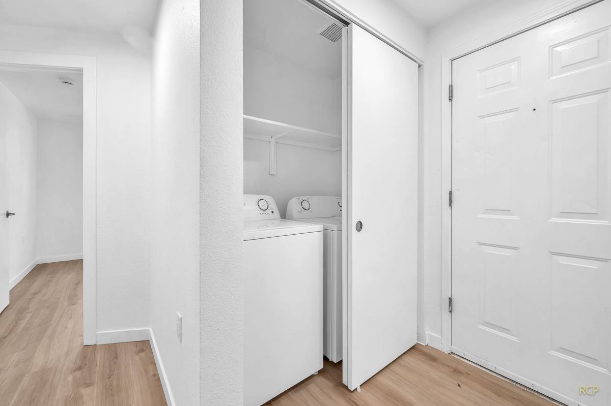Apartment for rent at 812-898 Lockhaven Dr NE, Salem, OR 97303