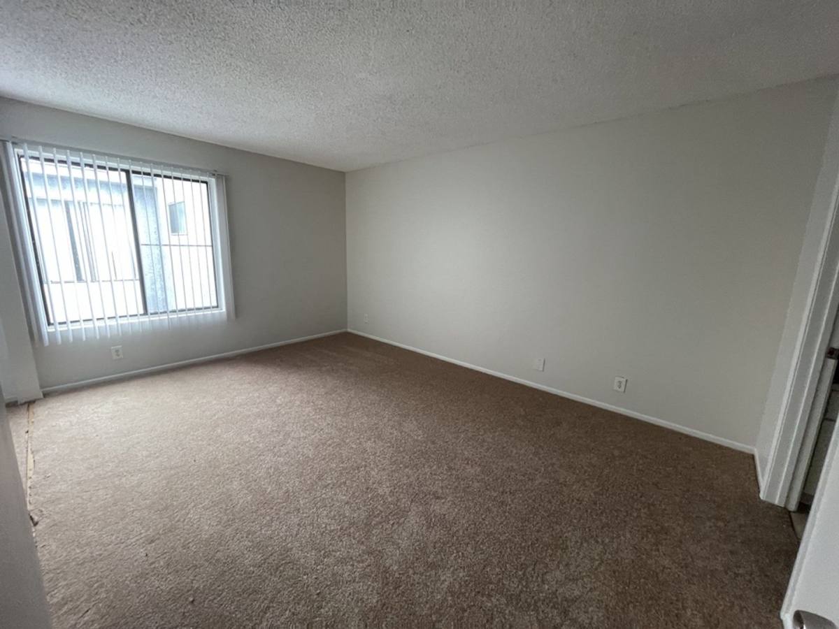 Apartment for rent at 13610 Vanowen Blvd, Van Nuys, CA 91405