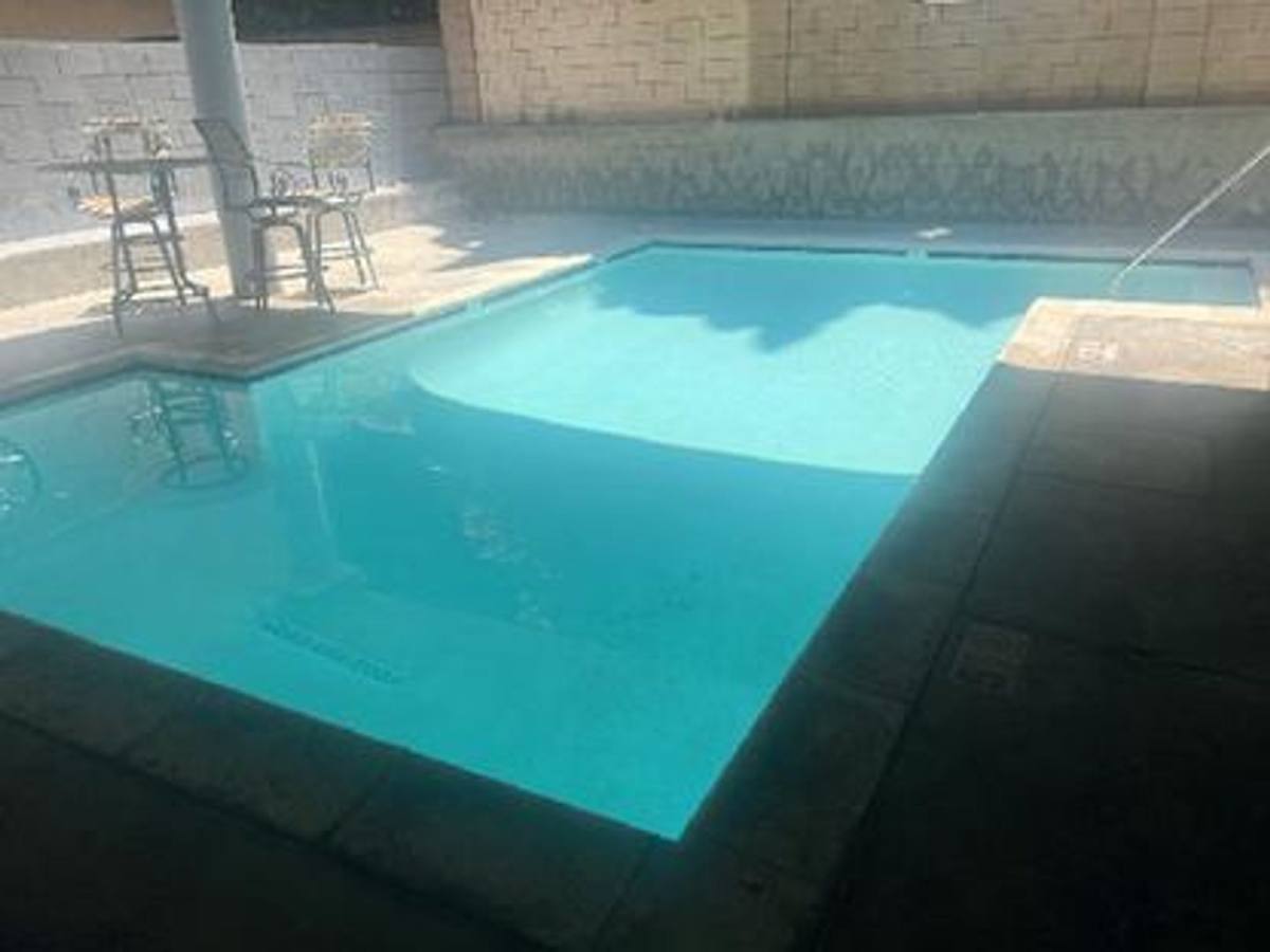Apartment for rent at 13610 Vanowen Blvd, Van Nuys, CA 91405