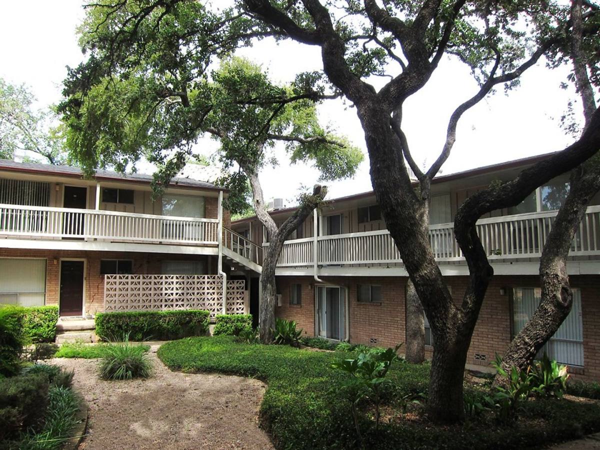 Apartment for rent at 1401 Enfield Rd, Austin, TX 78703