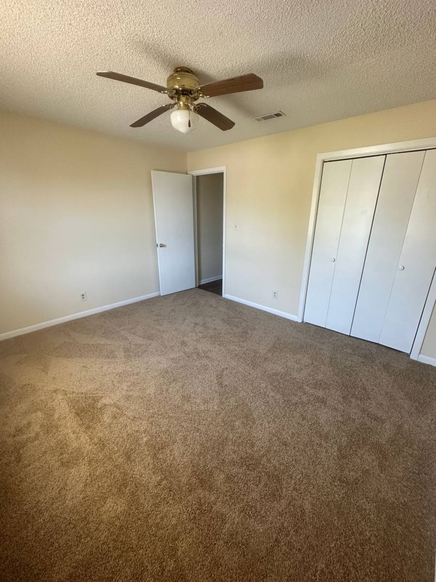 Apartment for rent at 1603 Victory St, Valdosta, GA 31601