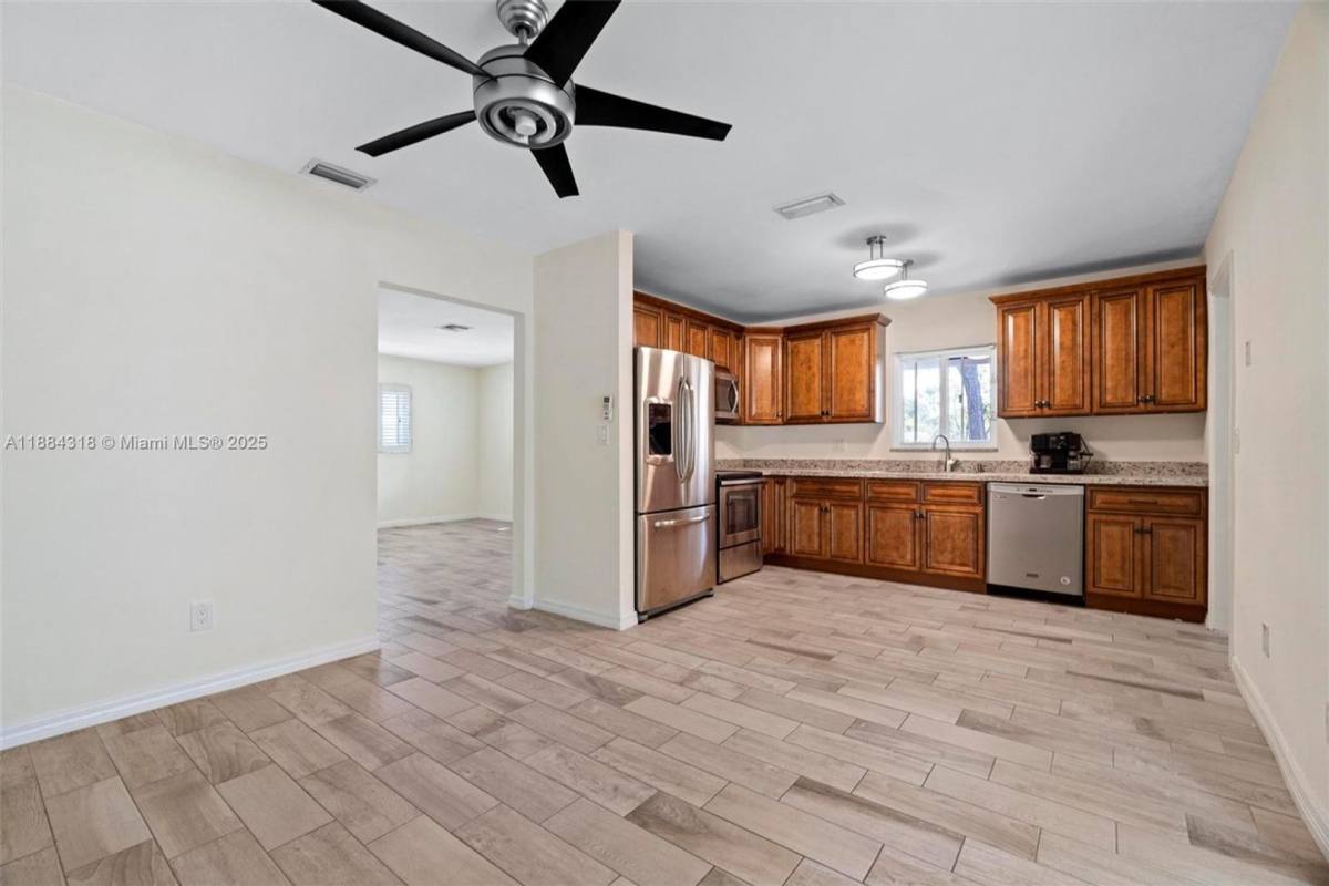 House for rent at 838 NW 10th Ave, Dania, FL 33004