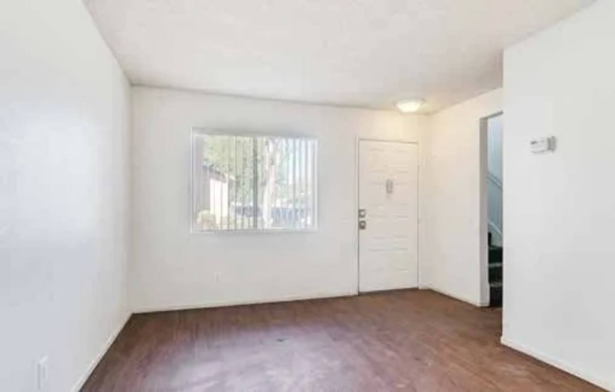 Apartment for rent at 511-517 E Fredricks, Barstow, CA 92311