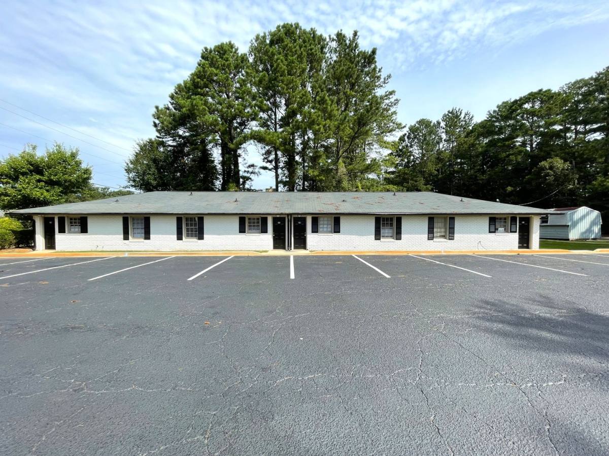 Apartment for rent at 200 Whitehall Rd, Athens, GA 30605