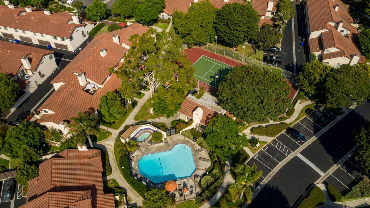 Townhouse for rent at 480 Las Palomas Dr, Port Hueneme, CA 93041