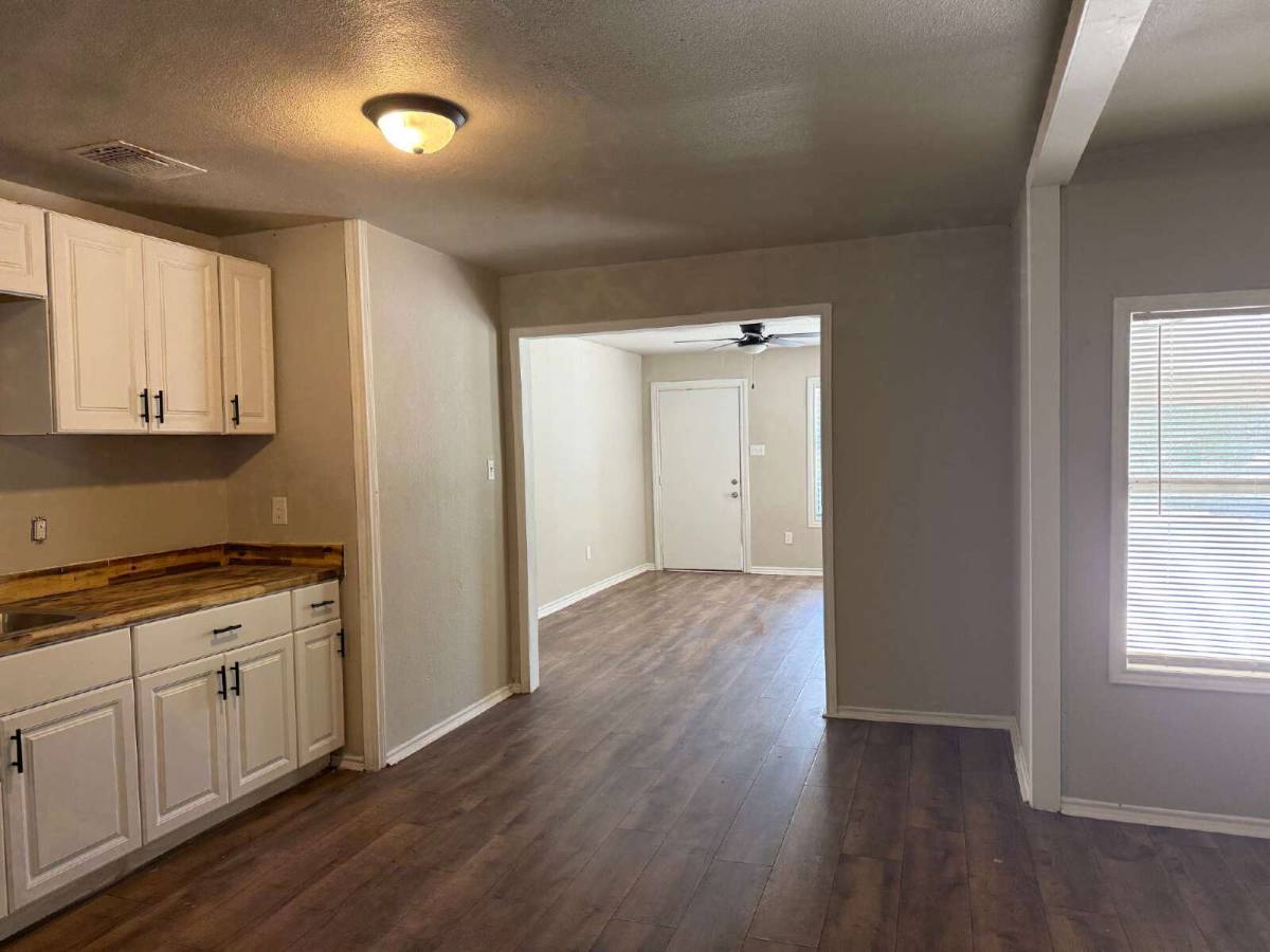 Townhouse for rent at 335 Monticello Court #1, San Antonio, TX 78223