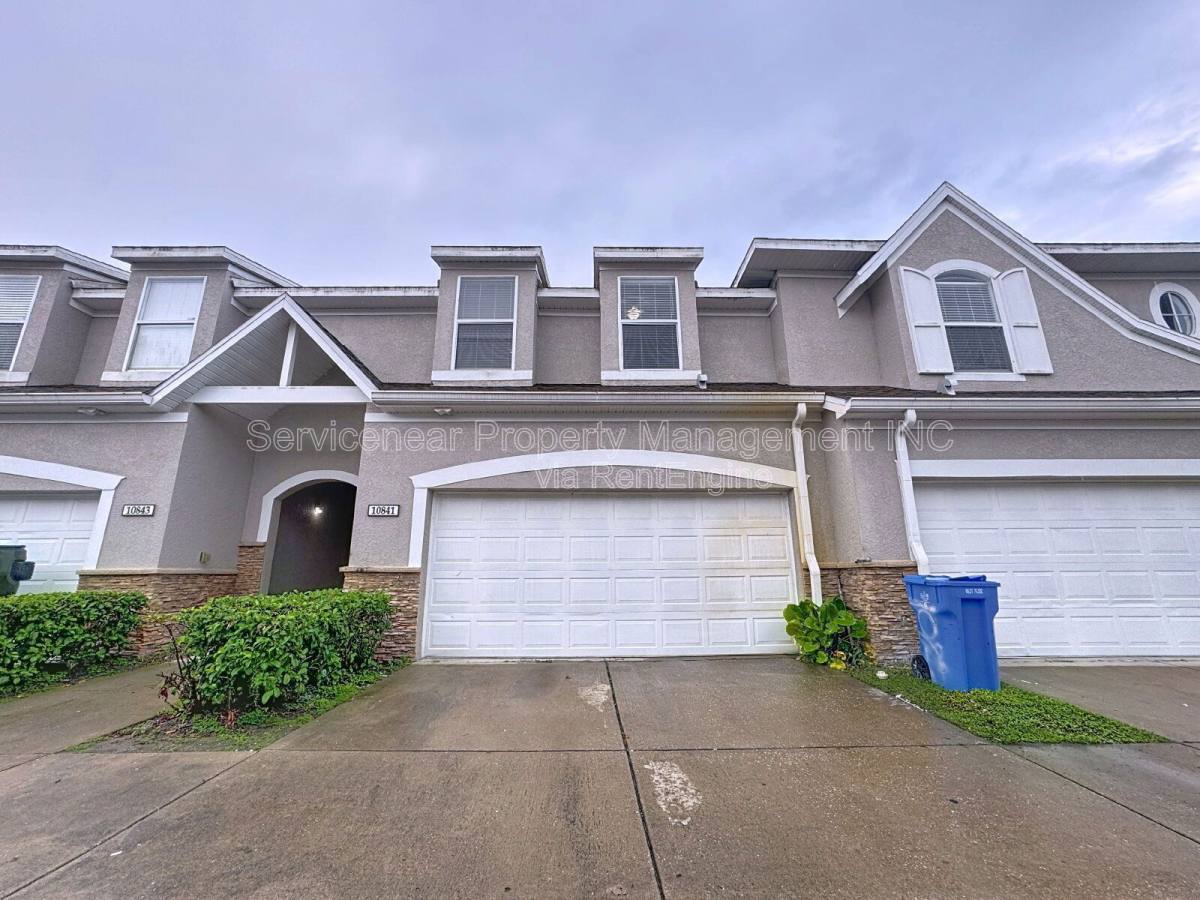 Townhouse for rent at 10841 Dragonwood Dr, Tampa, FL 33647