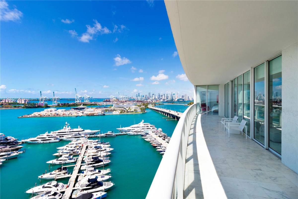 Apartment for rent at 450 Alton Rd, Miami Beach, FL 33139