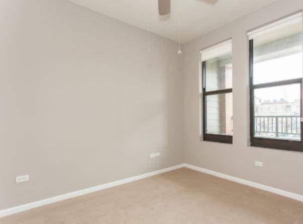 Apartment for rent at 1130 S Michigan Ave, Chicago, IL 60605