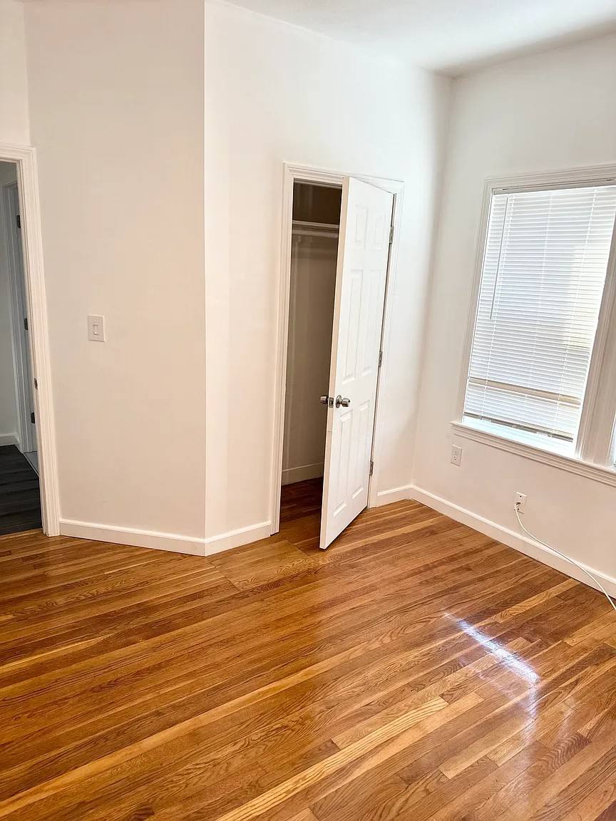 Apartment for rent at 14 Victory Rd #2, Dorchester, MA 02122