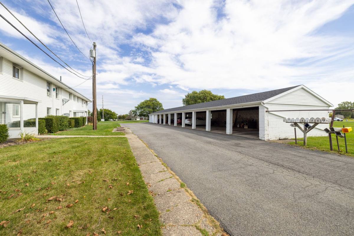 Apartment for rent at 5095 Emerson Rd, Canandaigua, NY 14424