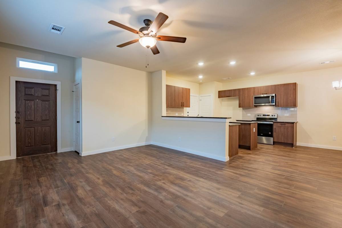 Townhouse for rent at 721 Blackland Dr, Venus, TX 76084