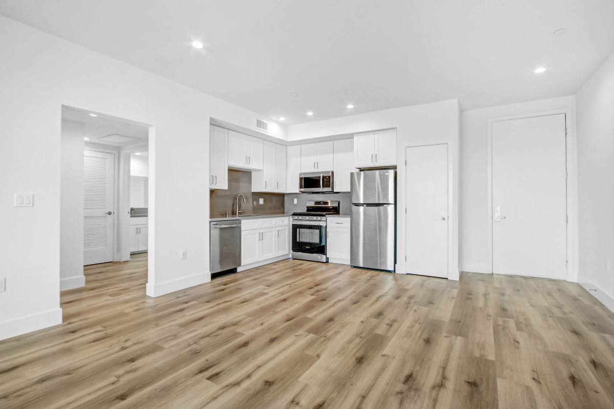 Apartment for rent at 5755 Tujunga Ave, North Hollywood, CA 91601