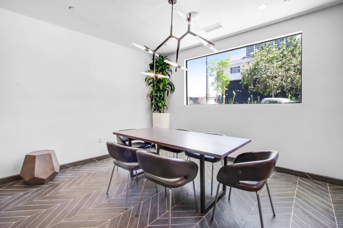 Apartment for rent at 5755 Tujunga Ave, North Hollywood, CA 91601