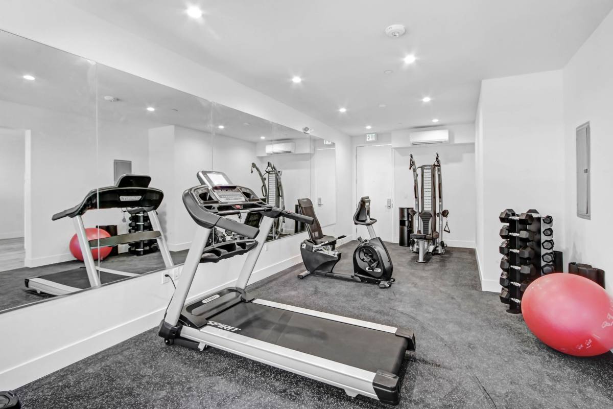 Apartment for rent at 5755 Tujunga Ave, North Hollywood, CA 91601