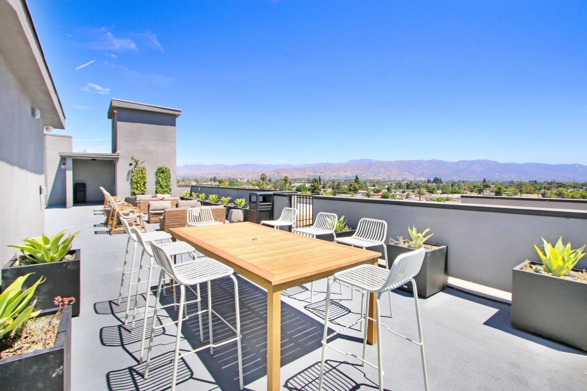 Apartment for rent at 5755 Tujunga Ave, North Hollywood, CA 91601