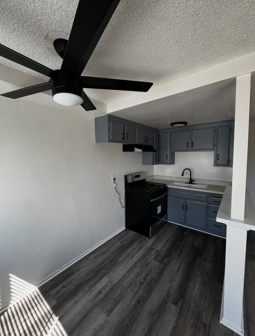 Apartment for rent at 3620 S Pacific Ave, San Pedro, CA 90731