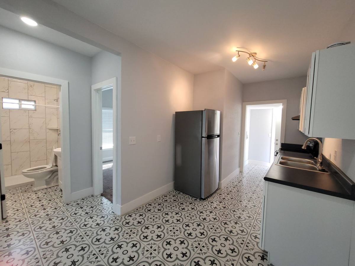 Apartment for rent at 1026 W French Place, San Antonio, TX 78212