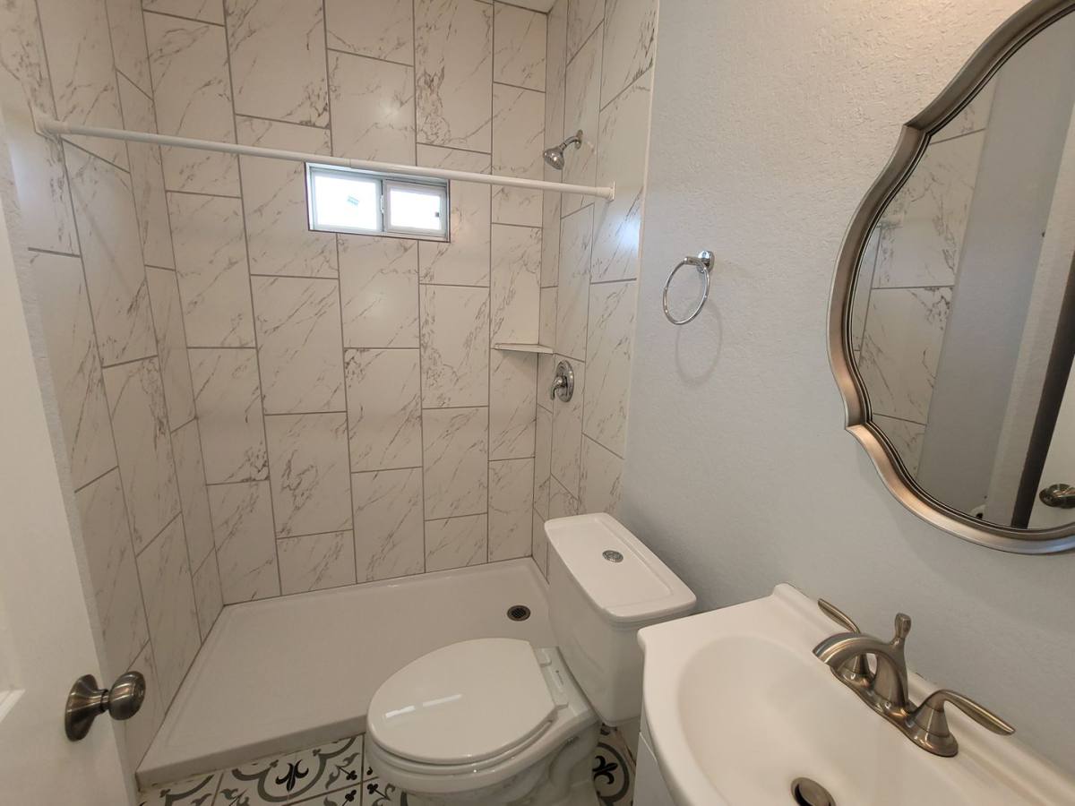 Apartment for rent at 1026 W French Place, San Antonio, TX 78212