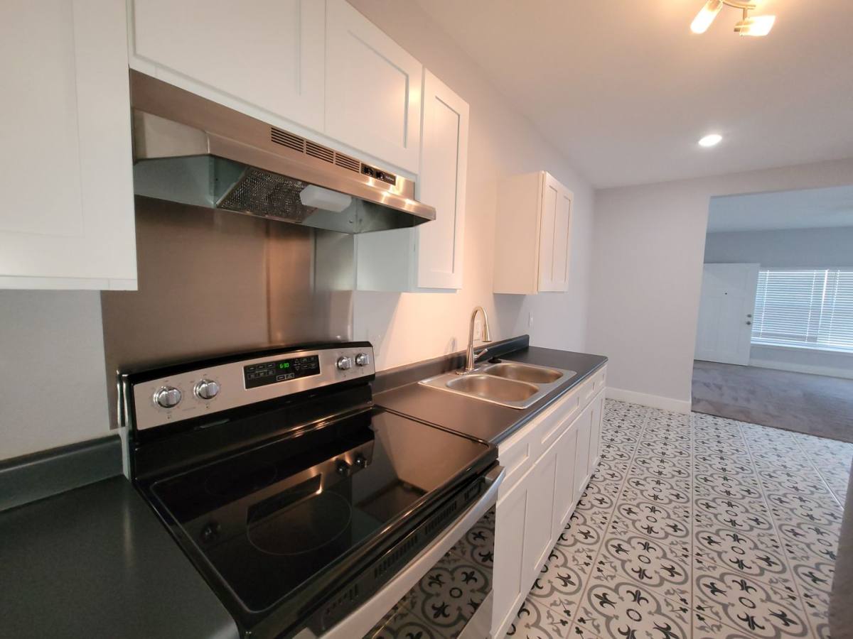 Apartment for rent at 1026 W French Place, San Antonio, TX 78212