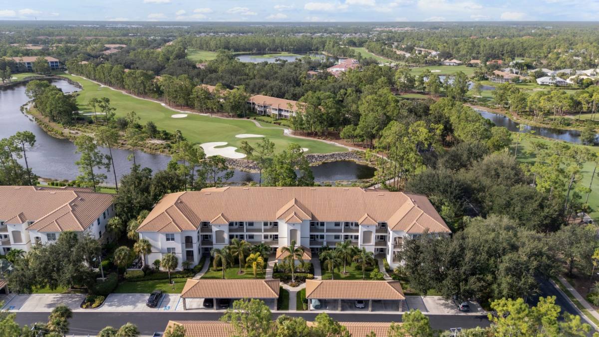 Condo for rent at 8217 Parkstone Place, Naples, FL 34120
