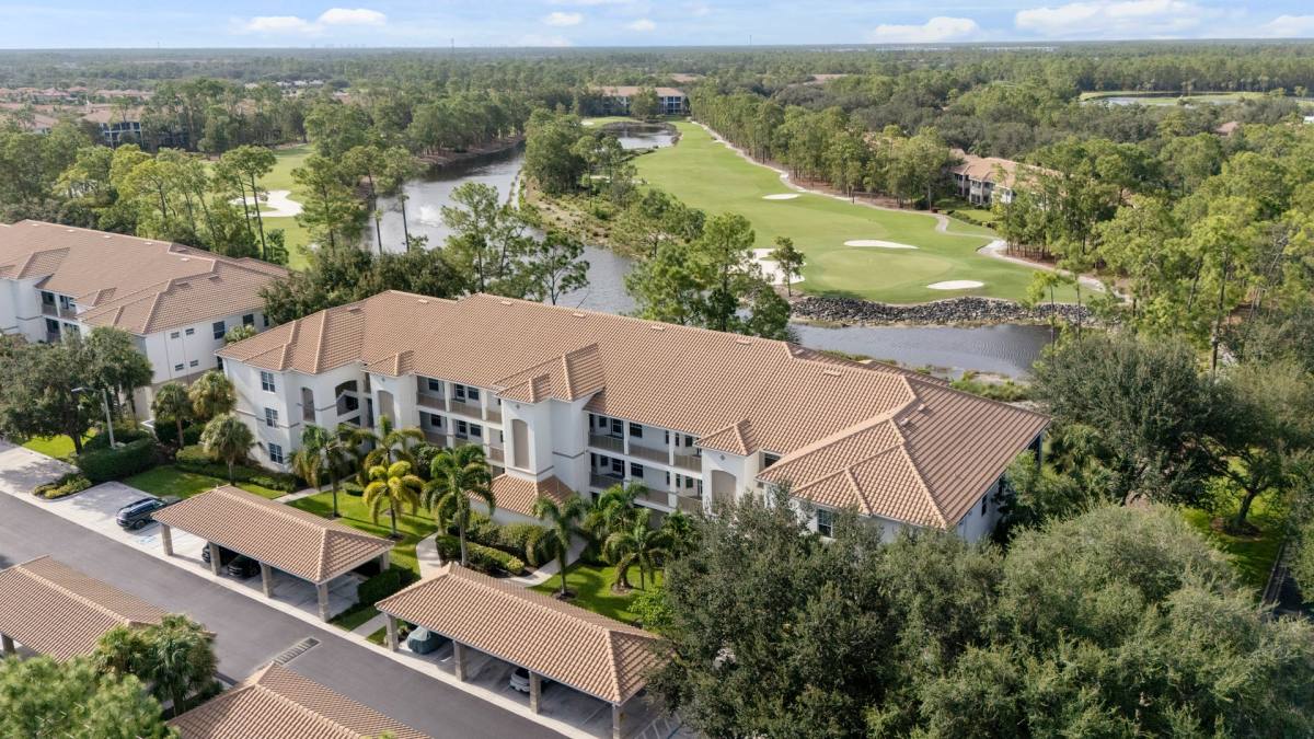 Condo for rent at 8217 Parkstone Place, Naples, FL 34120