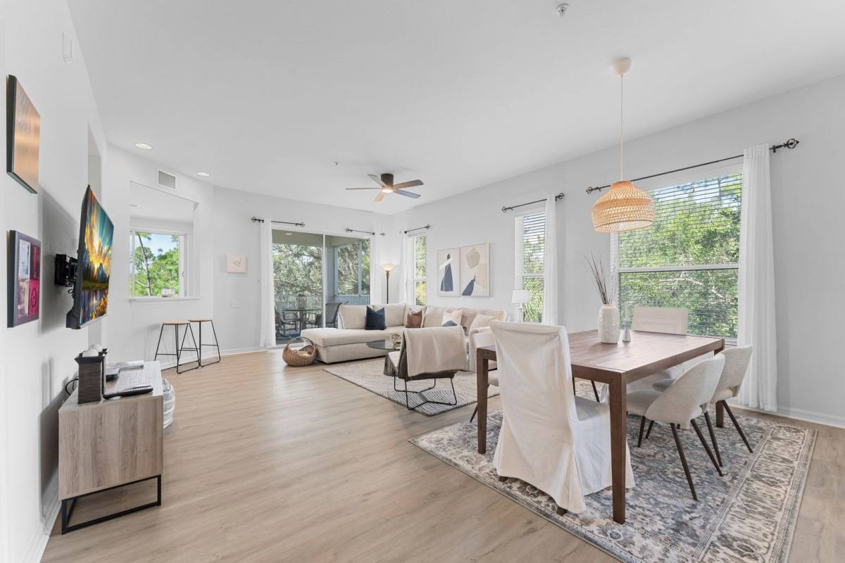 Condo for rent at 8217 Parkstone Place, Naples, FL 34120