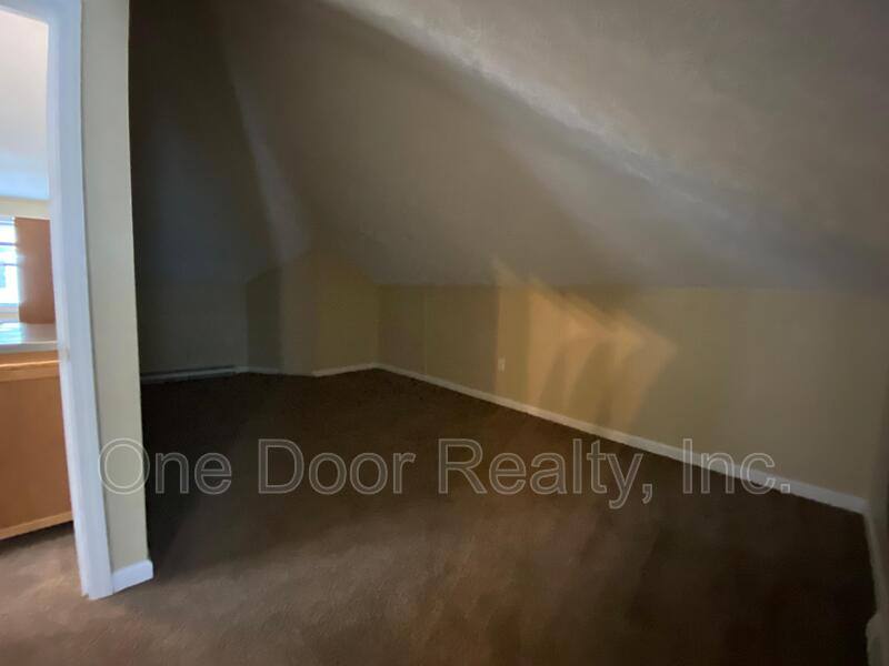 Apartment for rent at 1107B Richmond Rd, Williamsburg, VA 23185