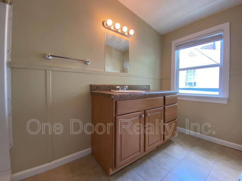 Apartment for rent at 1107B Richmond Rd, Williamsburg, VA 23185