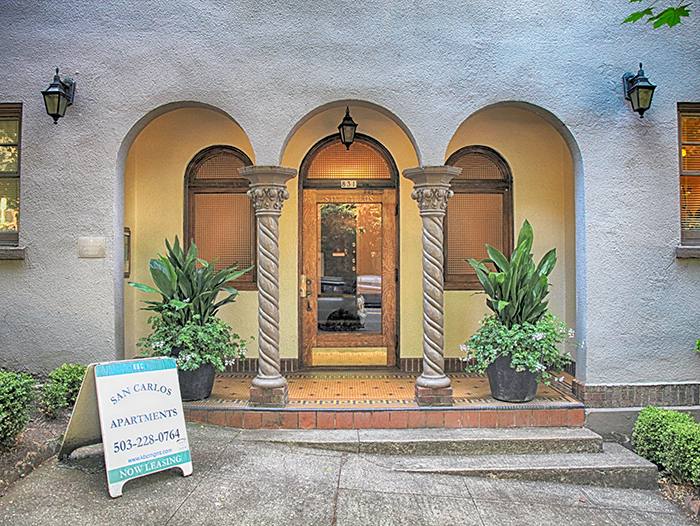 Apartment for rent at 831 SW Vista Ave, Portland, OR 97205