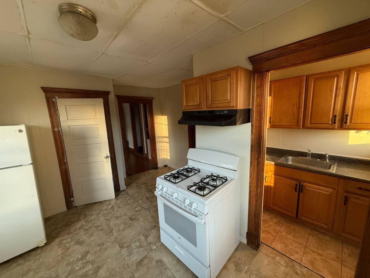 Apartment for rent at 139-141 Franklin St, Lynn, MA 01902