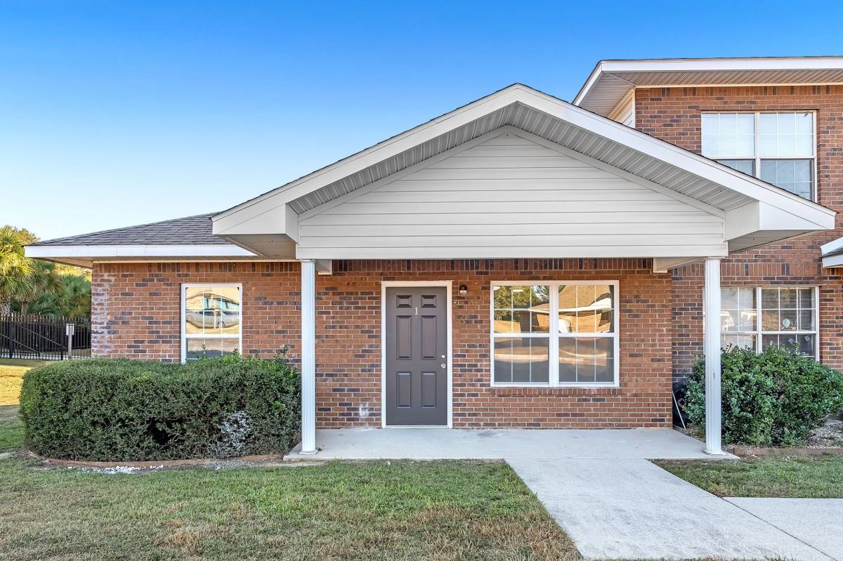 Apartment for rent at 22611 Mattingly St, Robertsdale, AL 36567