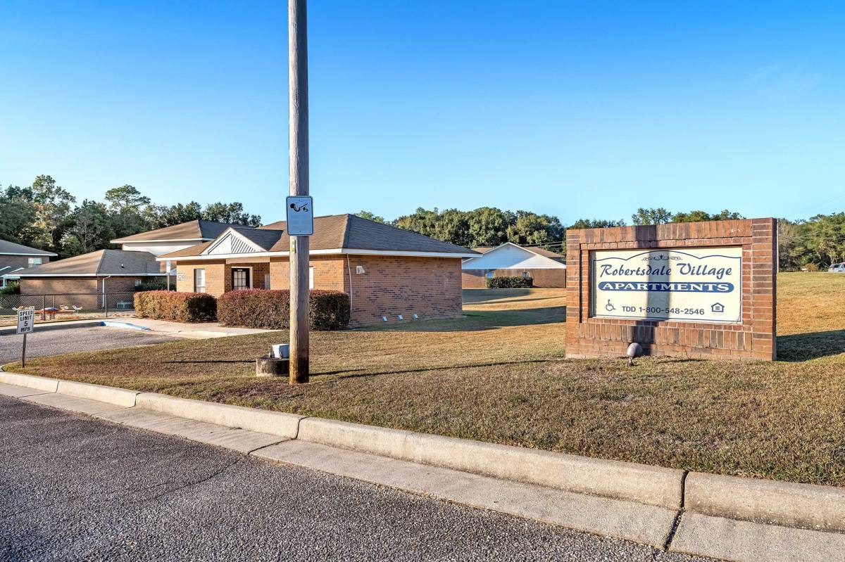 Apartment for rent at 22611 Mattingly St, Robertsdale, AL 36567