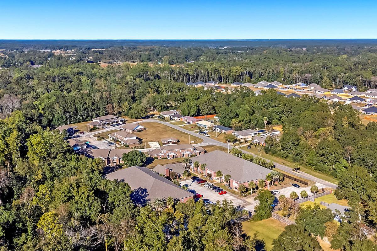 Apartment for rent at 22611 Mattingly St, Robertsdale, AL 36567