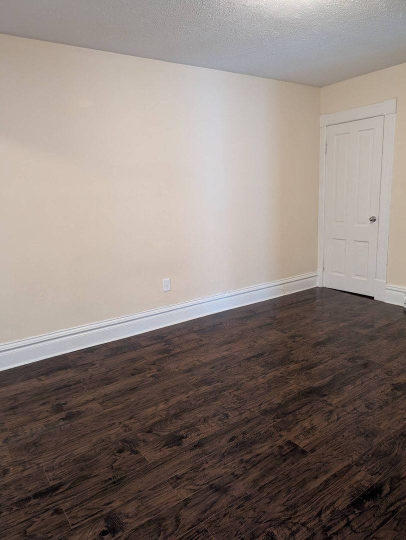 Apartment for rent at 136 N Longwood St, Rockford, IL 61107