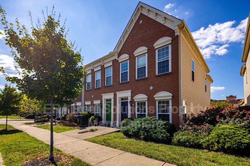 Townhouse for rent at 1441 Laurel Park Dr, Cincinnati, OH 45214