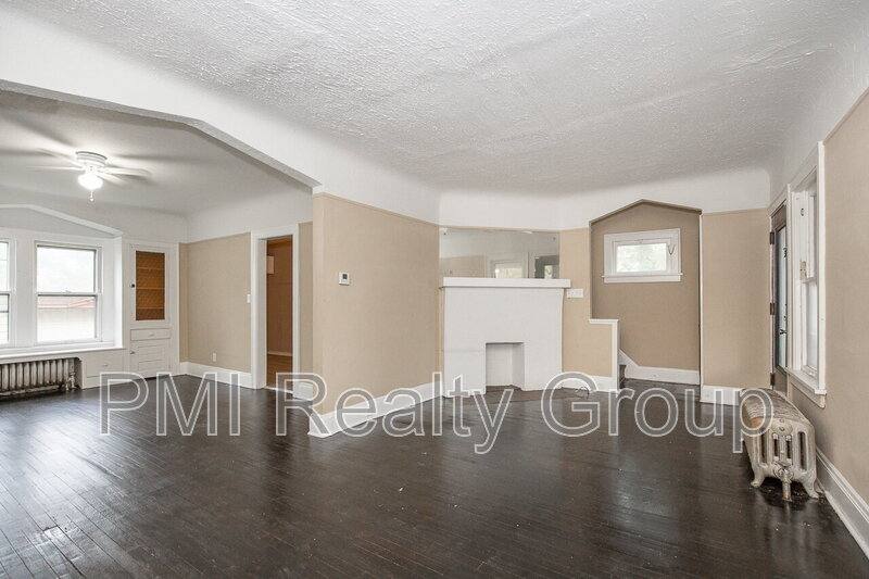 House for rent at 888 Evangeline Rd, Cleveland, OH 44110