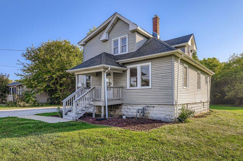 House for rent at 16855 Sayre Ave, Tinley Park, IL 60477