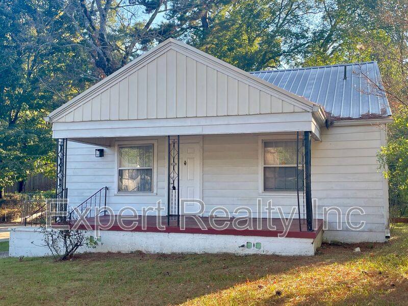House for rent at 2926 19th St N, Bessemer, AL 35023
