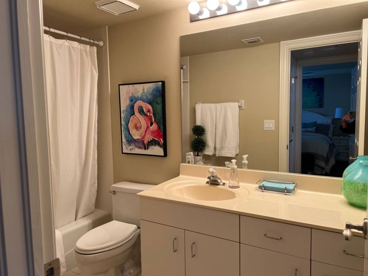 Condo for rent at 5550 Heron Point Dr, Naples, FL 34108
