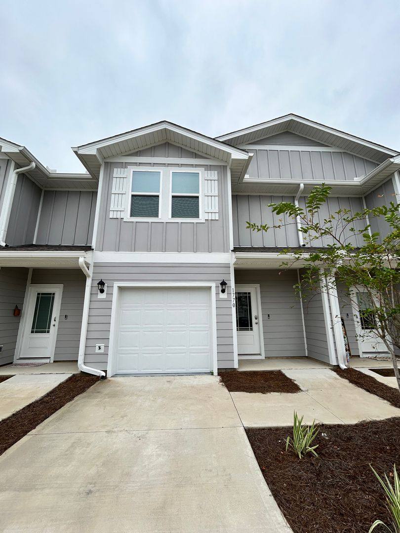 Townhouse for rent at 1770 Jakes Dr, Panama City, FL 32405