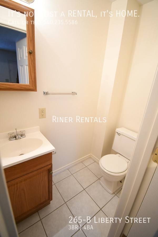 Townhouse for rent at 265-B Liberty St, Harrisonburg, VA 22801