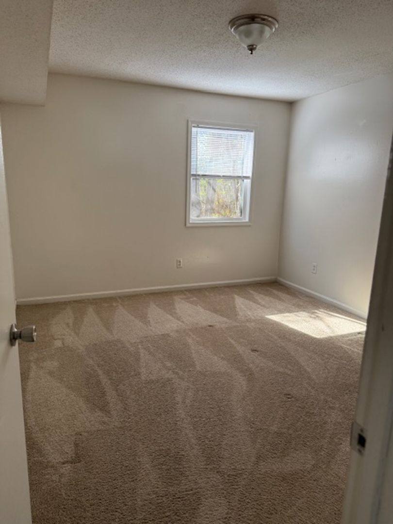 Apartment for rent at 203 Valencia Dr, Jacksonville, NC 28546