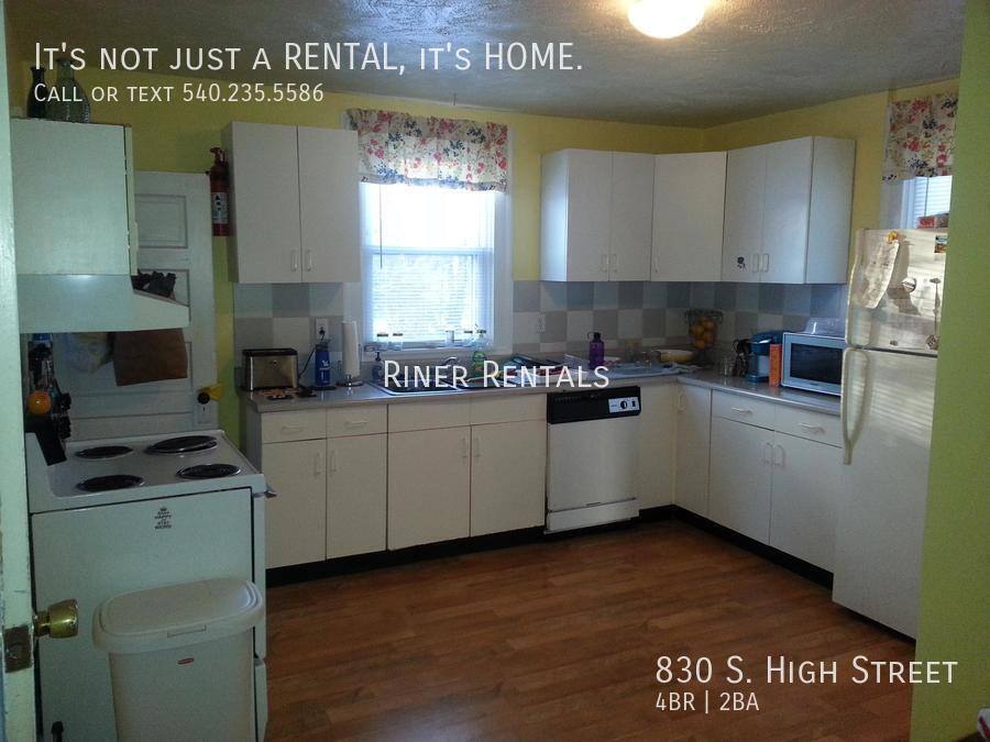 Apartment for rent at 830 S High St, Harrisonburg, VA 22801