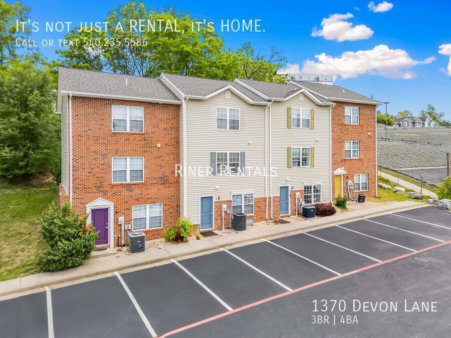 Townhouse for rent at 1370 Devon Lane, Harrisonburg, VA 22801