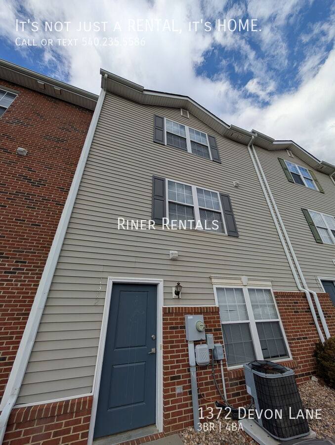 Townhouse for rent at 1372 Devon Lane, Harrisonburg, VA 22801