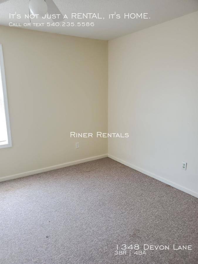Apartment for rent at 1348 Devon Lane, Harrisonburg, VA 22801