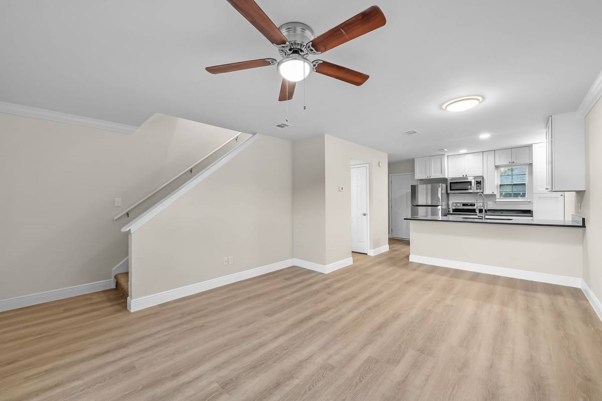 Townhouse for rent at 22613 Mattingly St, Robertsdale, AL 36567