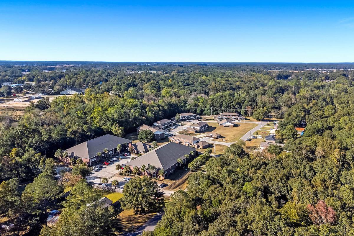 Townhouse for rent at 22613 Mattingly St, Robertsdale, AL 36567